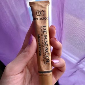 Dermacol Foundation (Super high coverage)